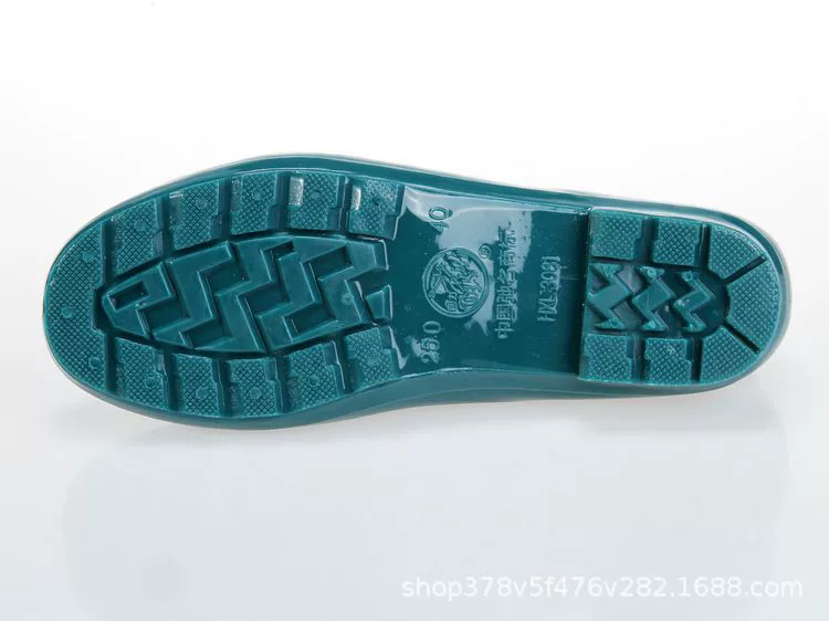Кроссовки低‑рабочий стиль. But need translate: 回力 Low shoes, keep warm fashionable footwear, waterproof bar, non-slip green skates