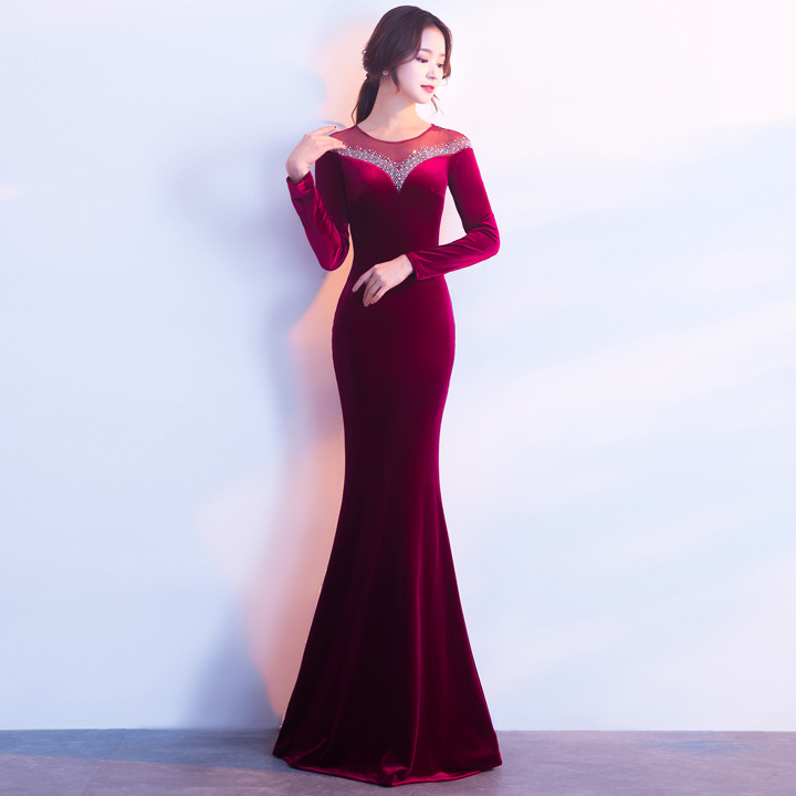 Fitted long sexy elegant evening dress