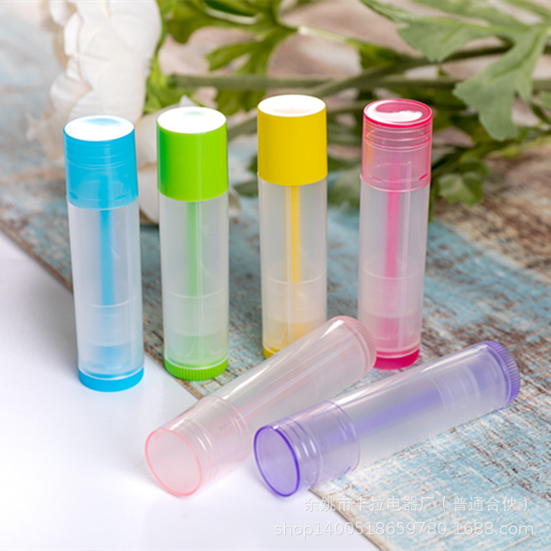 Venta caliente lápiz labial tubo de material de embalaje de plástico color redondo giratorio niños lápiz labial tubo vacío 5G ventas directas de la fábrica