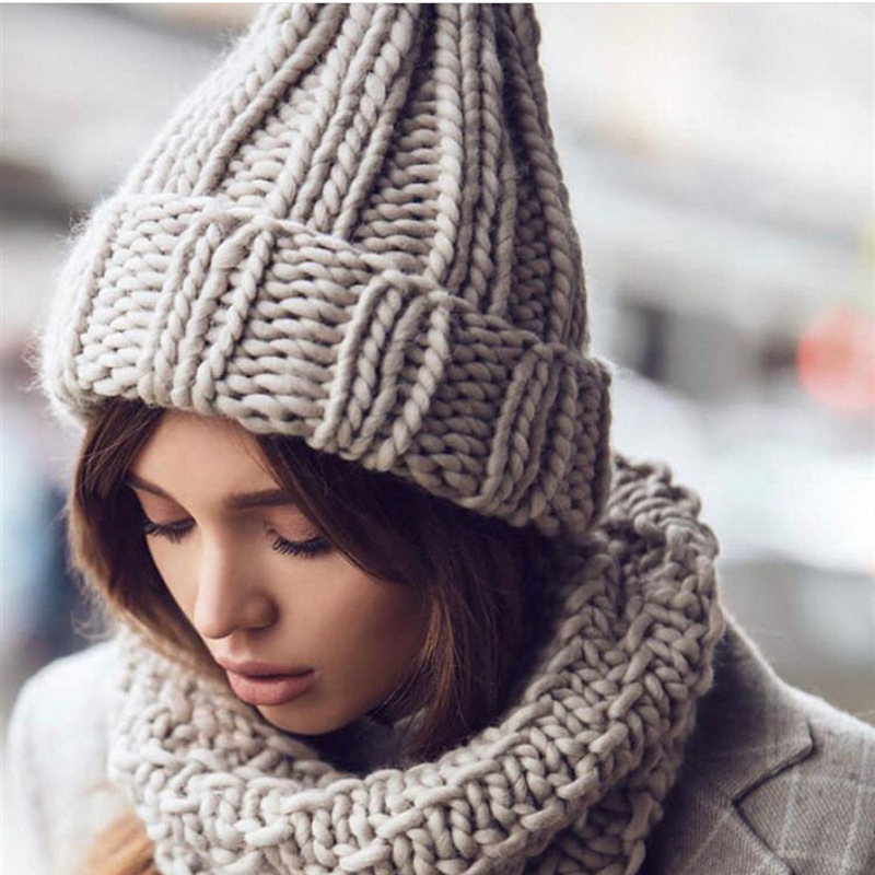 新款冬季加厚毛线帽女士纯色简约百搭针织帽粗线帽亚马逊保暖护耳