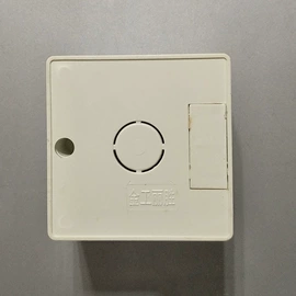 线槽;电缆接线盒;PVC管