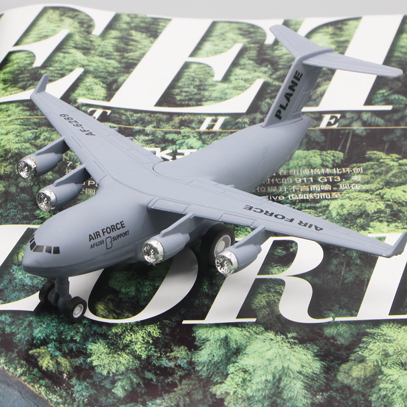Nuevo C17 aviones de transporte militar modelo de aleación Tire hacia atrás aviones de juguete para niños pastel creativo decoración de la joyería al por mayor