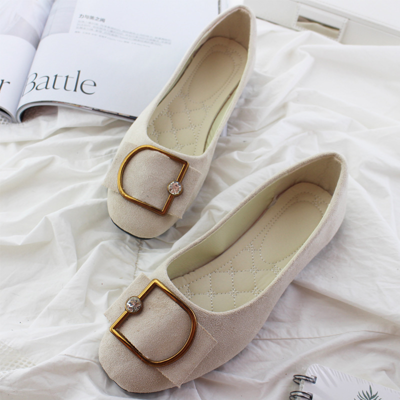 2026 봄 여름 신상품 워터다이아몬드 버클 스퀘어토 플랫 여성화, 대형 사이즈 작업화, 여성용 벨벳 할머니 신발 43 사이즈, 수출용