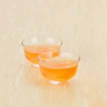 潮州厂家茶具杯子小碗杯玻璃小茶杯塑料杯托玻璃杯侧把杯套装配件