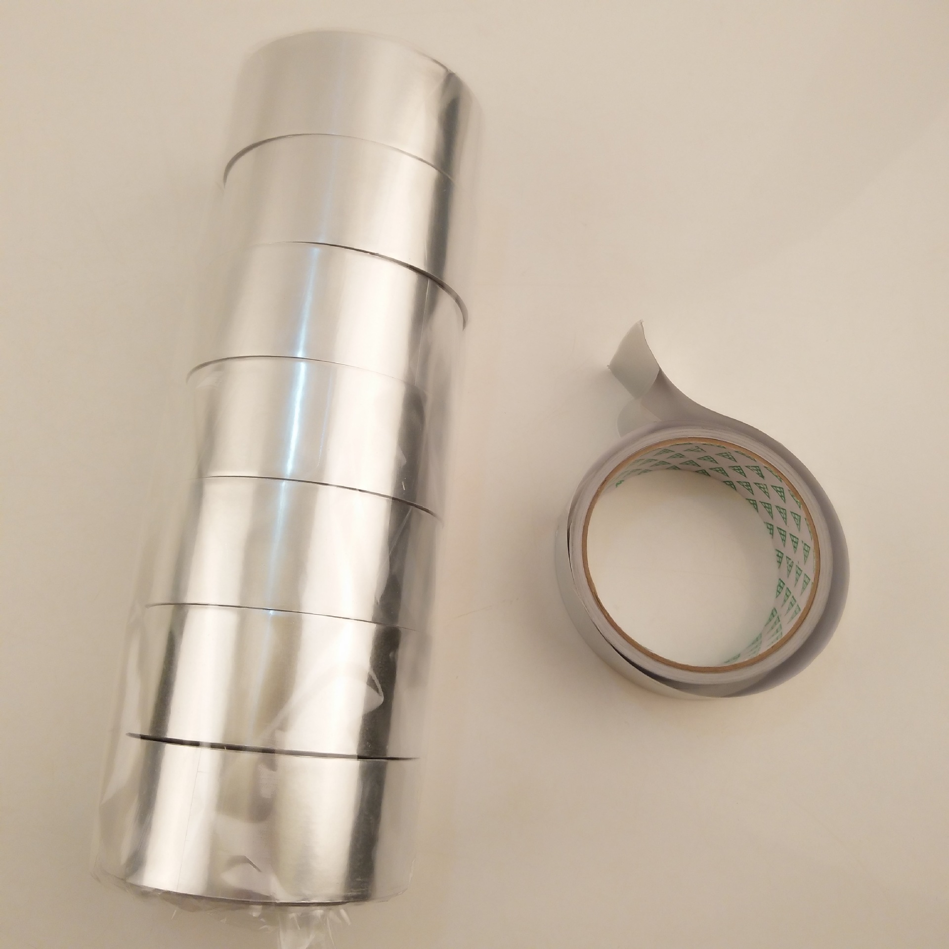 2元批发  厂家货源 加厚铝箔胶带 铝箔 锡箔胶带 两元二元超市