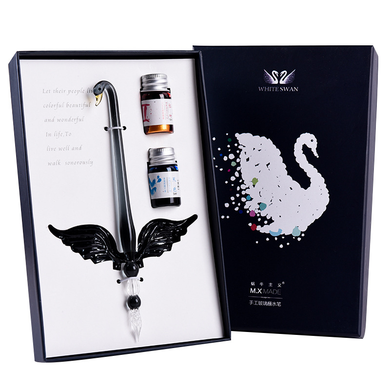 Directo de fábrica hecha a mano de vidrio DIP traje de la pluma caja de regalo de color Cisne tinta firma pluma de prueba de color cómico