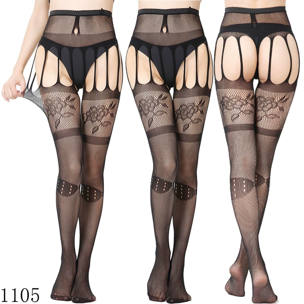 1105 [No underwear]