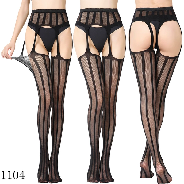 1104 [No underwear]