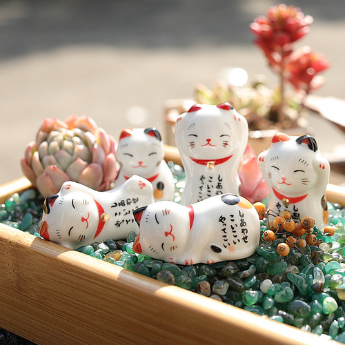 Japanese lucky cat chopstick holder Japanese wealth and style home hotel ceramic daily necessities chopstick holder chopstick holder 105