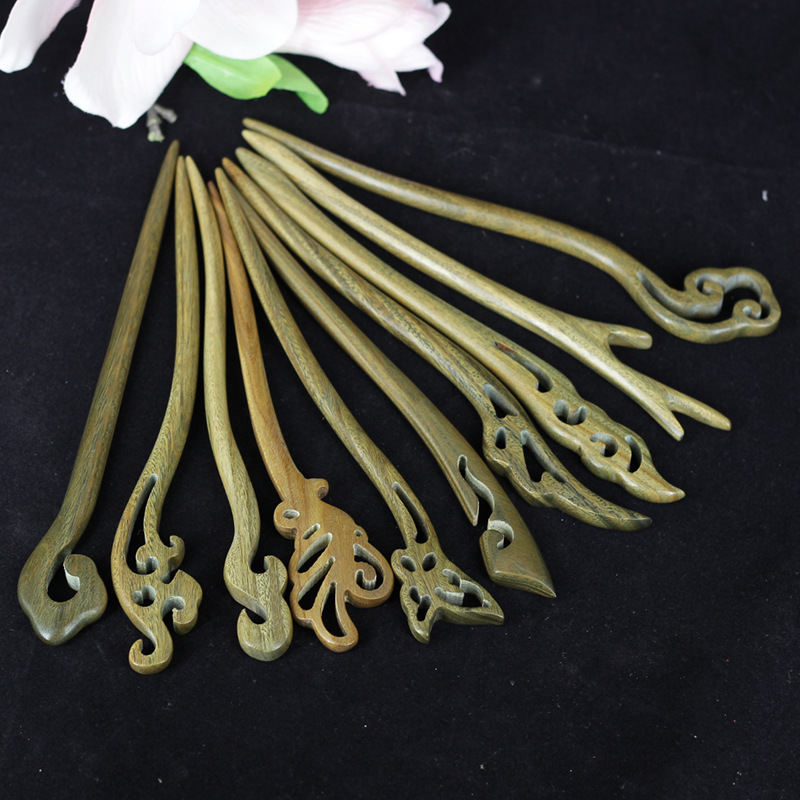 Carved wooden Chinese hairpin green sandalwood handmade