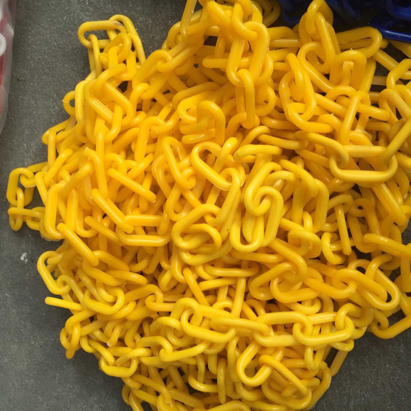 Color protection safety chain plastic road cone chain isolation chain traffic facilities ice cream plastic chain warning chain