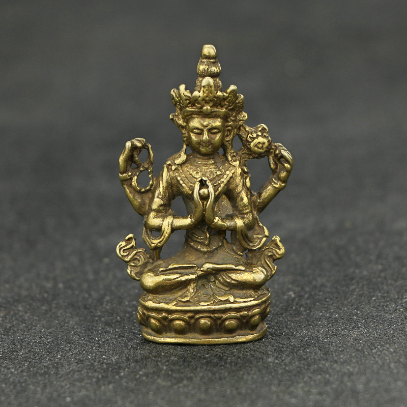 Antique antique brass silverware craft office desk decoration decoration four-arm Guanyin Qing dynasty bronze pendant collection Antique antique brass silverware craft office desk decoration decoration four-arm Guanyin Qing dynasty bronze pendant collection