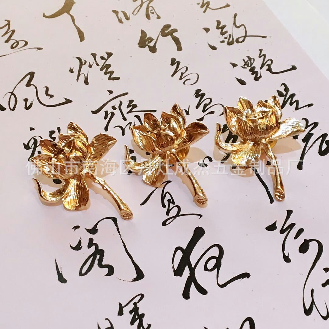 荷塘月色莲花莲蓬扣针胸针别针 禅意服饰胸花 配西装外套清新淡雅