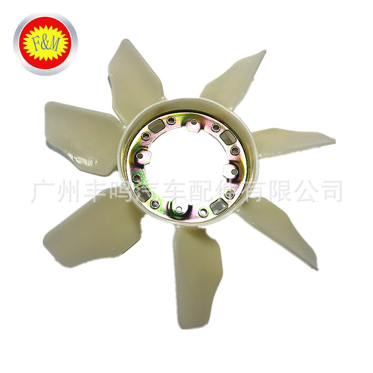 16361-0l020 adecuado para Toyota HELAX hoja del ventilador hilux accesorios del coche
