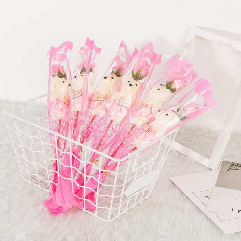 Regalo de flor de jabón y oso para el Día de la Madre y bodas.