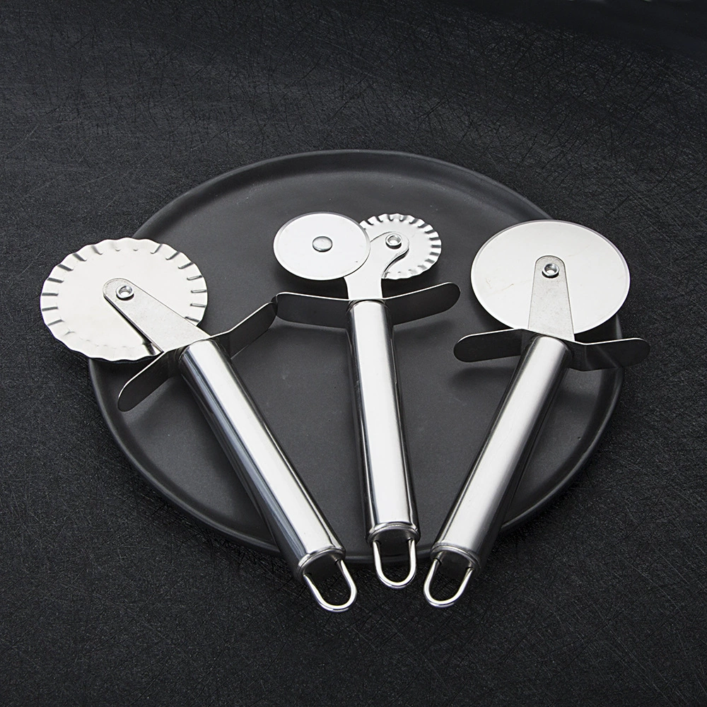 Wholesale pizza roller knife stainless steel single -wheel pizza knife sloping knife pizza baking tool