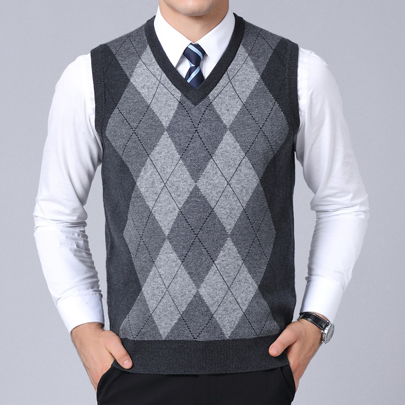 Demi-season knitted vest