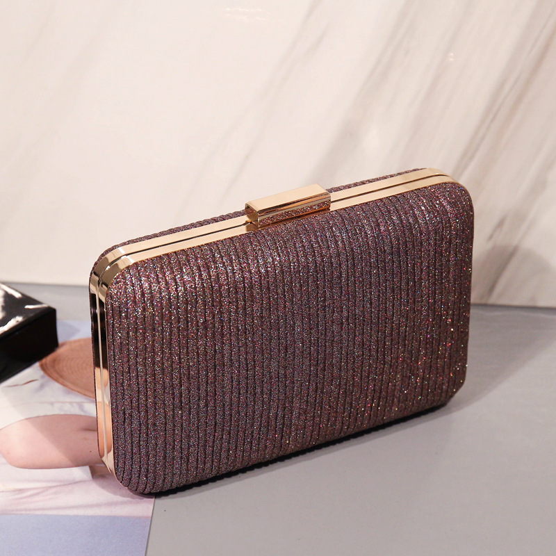El nuevo bolso de noche plisado del fabricante vestido de fiesta bolso de mujer bolso de embrague plisado Amazon entrega transfronteriza de una pieza