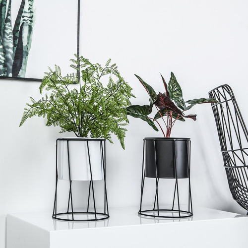 Nordic iron flower bucket creative ins iron simple flower container model room clothing store home interior decoration furnishings