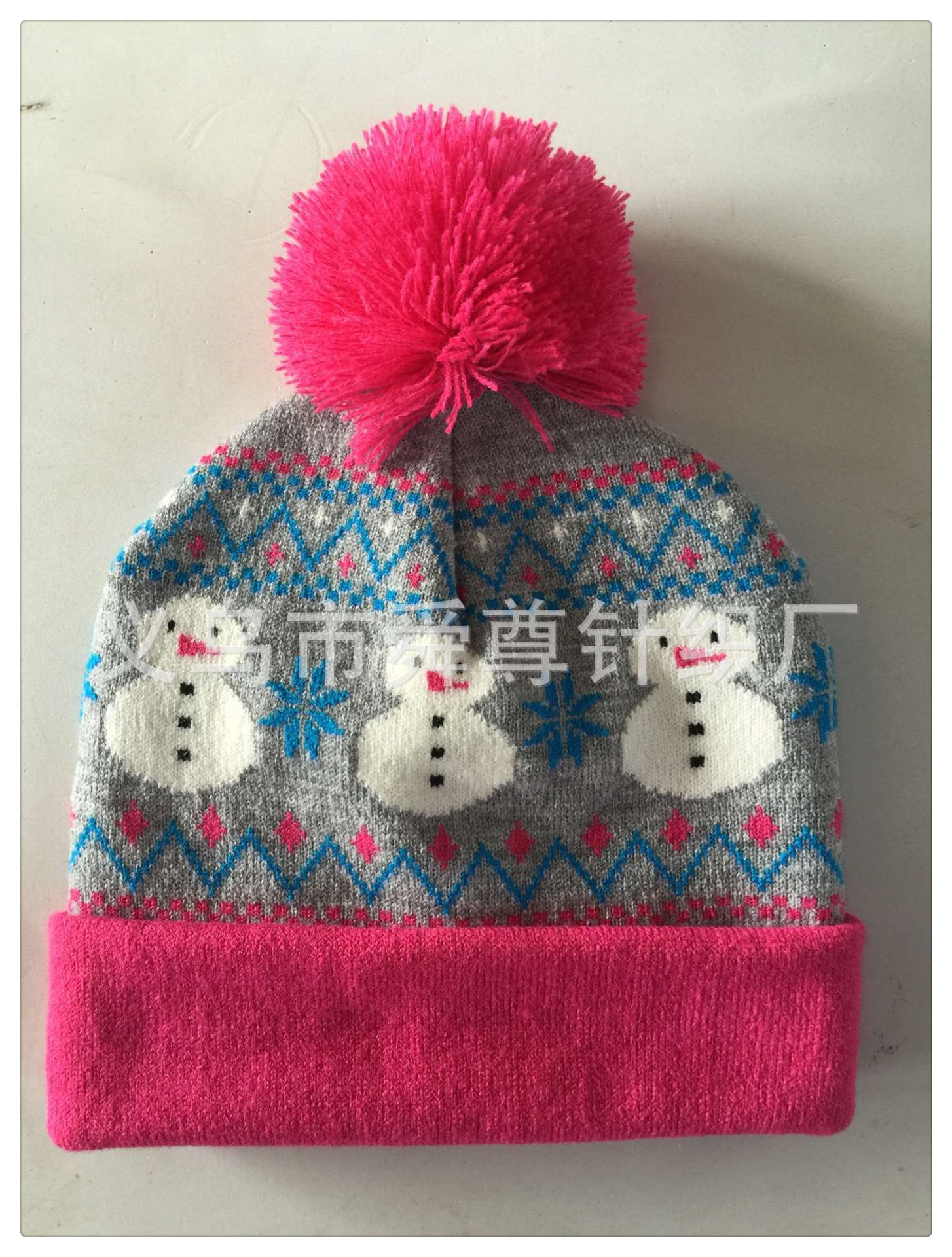 Fabricantes de sombreros de punto personalizados adultos Jacquard doble capa de acrílico letras Jacquard sombreros de lana para dibujar muestras a medida