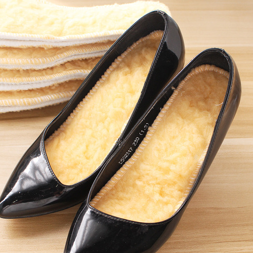 Comfortable and warm winter plush cotton insoles, lamb velvet felt insoles, breathable velvet snow boot insoles for men and women