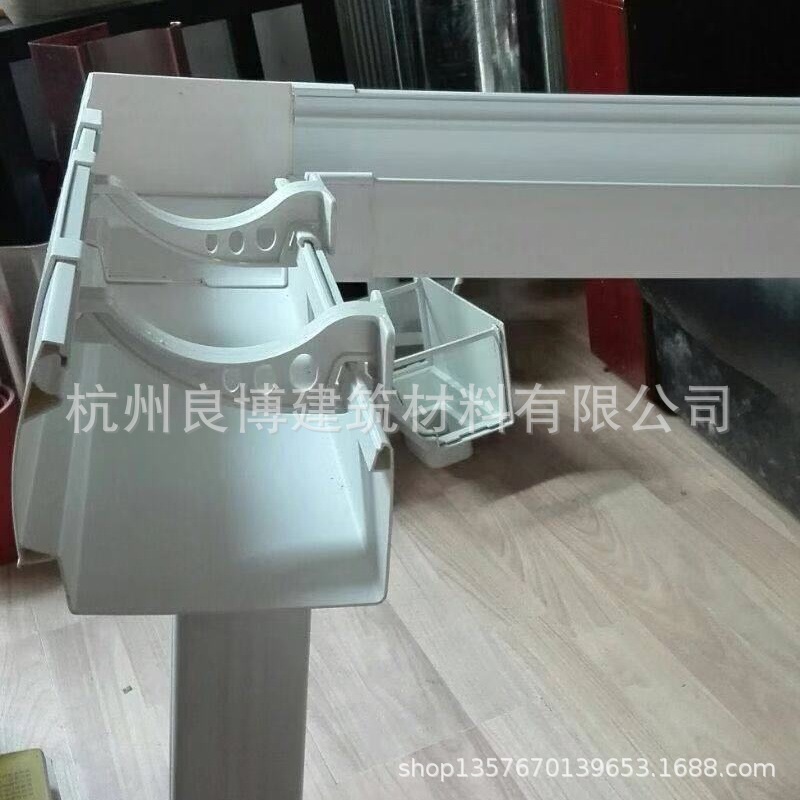 PVC成品檐沟 厂家直供落水系统 雨水槽雨水管屋面接水槽落水管