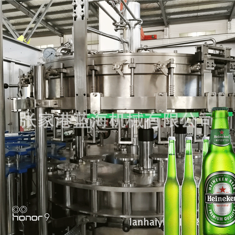 啤酒灌装机全自动饮料灌装机 玻璃瓶啤酒饮料灌装机械 液体灌装机