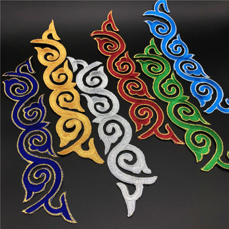 民族风花纹刺绣布贴外套旗袍装饰贴花电脑绣花卉背胶补丁贴厂家