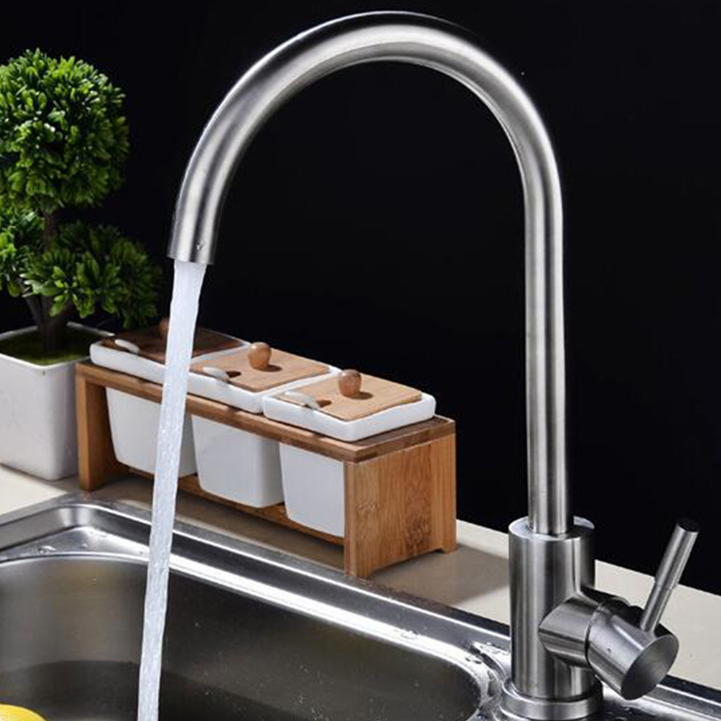 Venta al por mayor de acero inoxidable 304 grifo de la cocina grifo caliente y fría Válvula de mezcla de lavandería piscina fregadero grifo de cuenca vegetal suministro