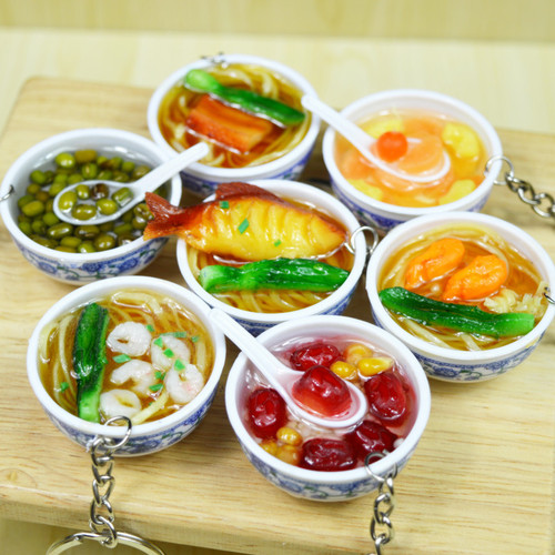 Children's mini kitchen and food play simulation small bowl noodle keychain fun simulation food toy student souvenir