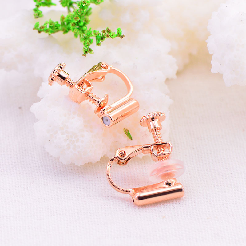 There is hole/rose gold on the side of the screw ear clip