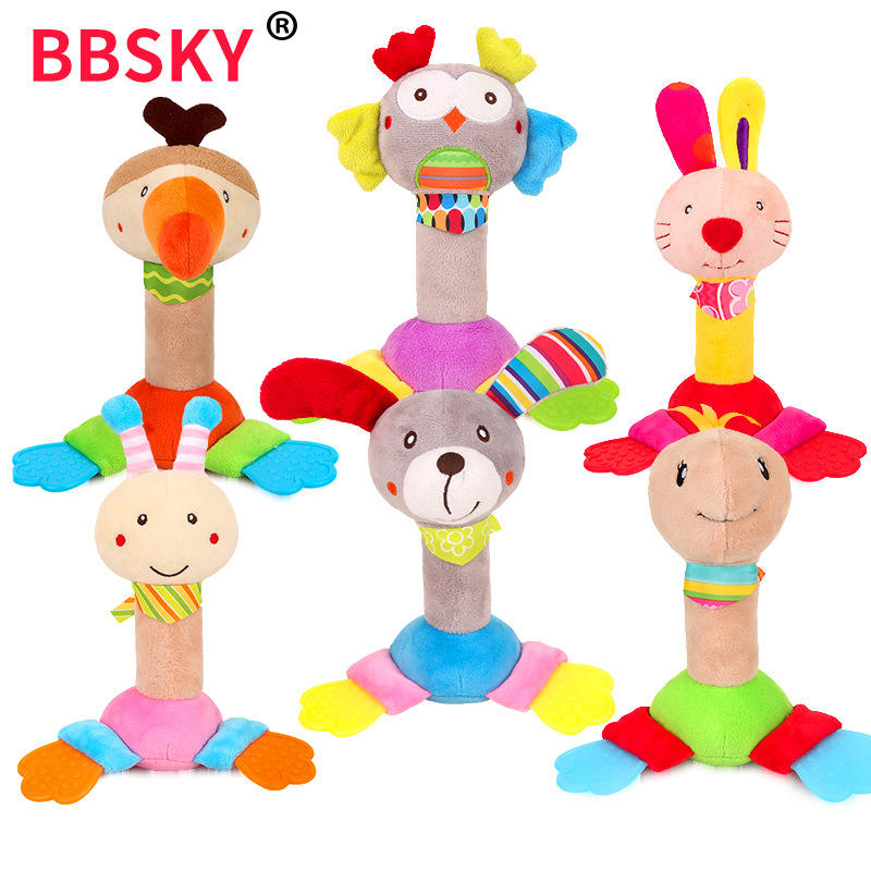 Lindo creativo sacudida de mano BB stick bebé agarre entrenamiento incorporado campana con mordedor mano sonajero juguete de peluche al por mayor