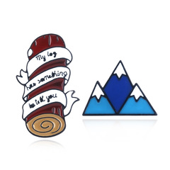 美劇新款 雙峰胸針 愛心桃心雙峰電視劇卡通人物琺瑯別針