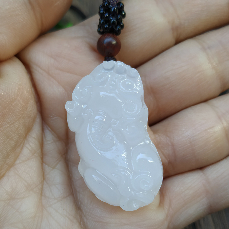 Wholesale White Jade brave Afghan jade pendant men's and women's children's pendant will sell gifts live stall supply