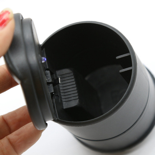 Car ashtray car ashtray car portable ashtray flame retardant 4S ashtray creative ashtray with light