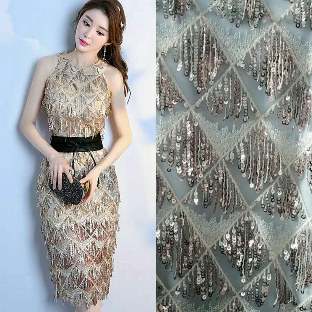 热卖款~时尚款锦加强网菱形刺绣流苏绣片 婚纱礼服 舞台装等面料