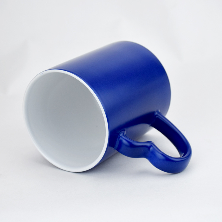 ��ɫ��ӡͼƬ �İ��մ����˱�ӡ��LOGO Ϳ���ɫ������һ������