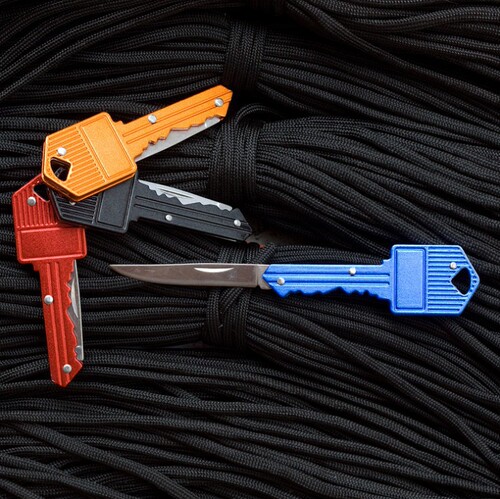 Folding knife outdoor self-defense knife Multifunction keychain knife Wilderness survival folding knife Mini Swiss Army knife