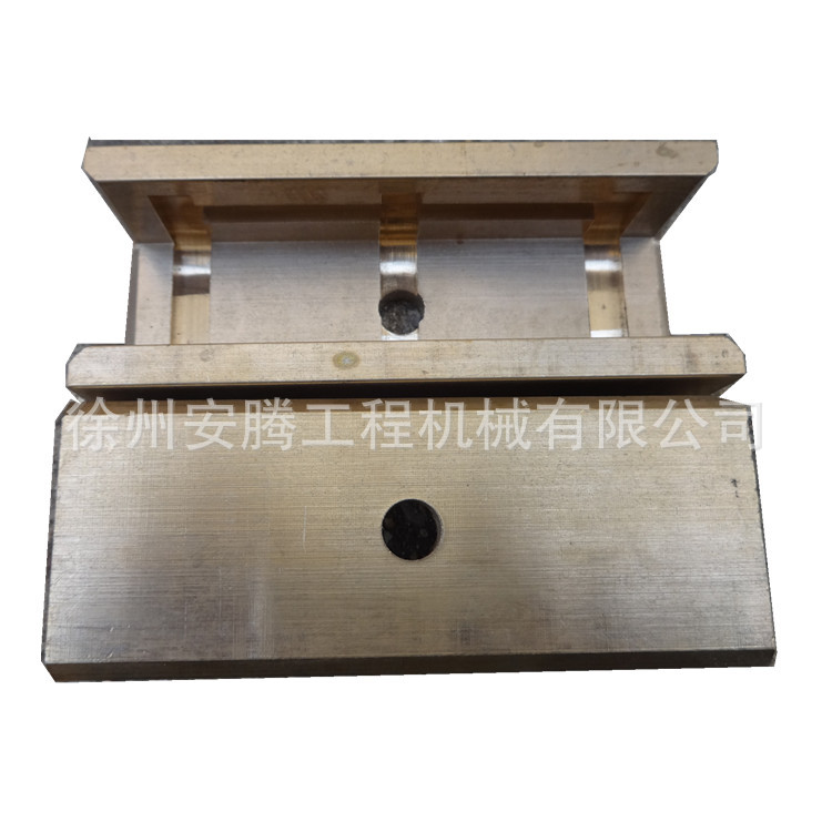 平地机配件GR180 GR215铜导槽001210007