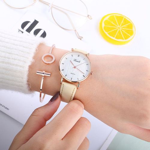 Drop shipping new style watches for female students, Korean-style simple trendy ulzzang style, girls' ins retro Mori style