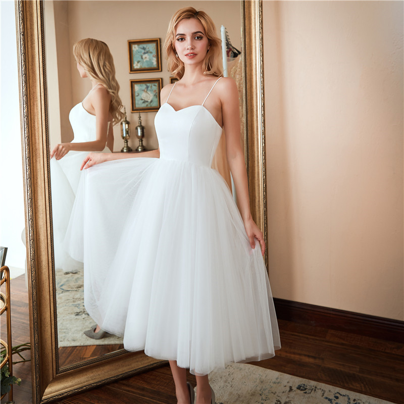 Wedding Dress Women's 2021 Spring New Korean Style Simple Sling Mori Style Travel Photo Bride Mid-length Outgoing Yarn