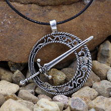 厂家直销黑暗之魂暗月之刃吊坠复古镂空宝剑项链游戏蒸汽朋克饰品