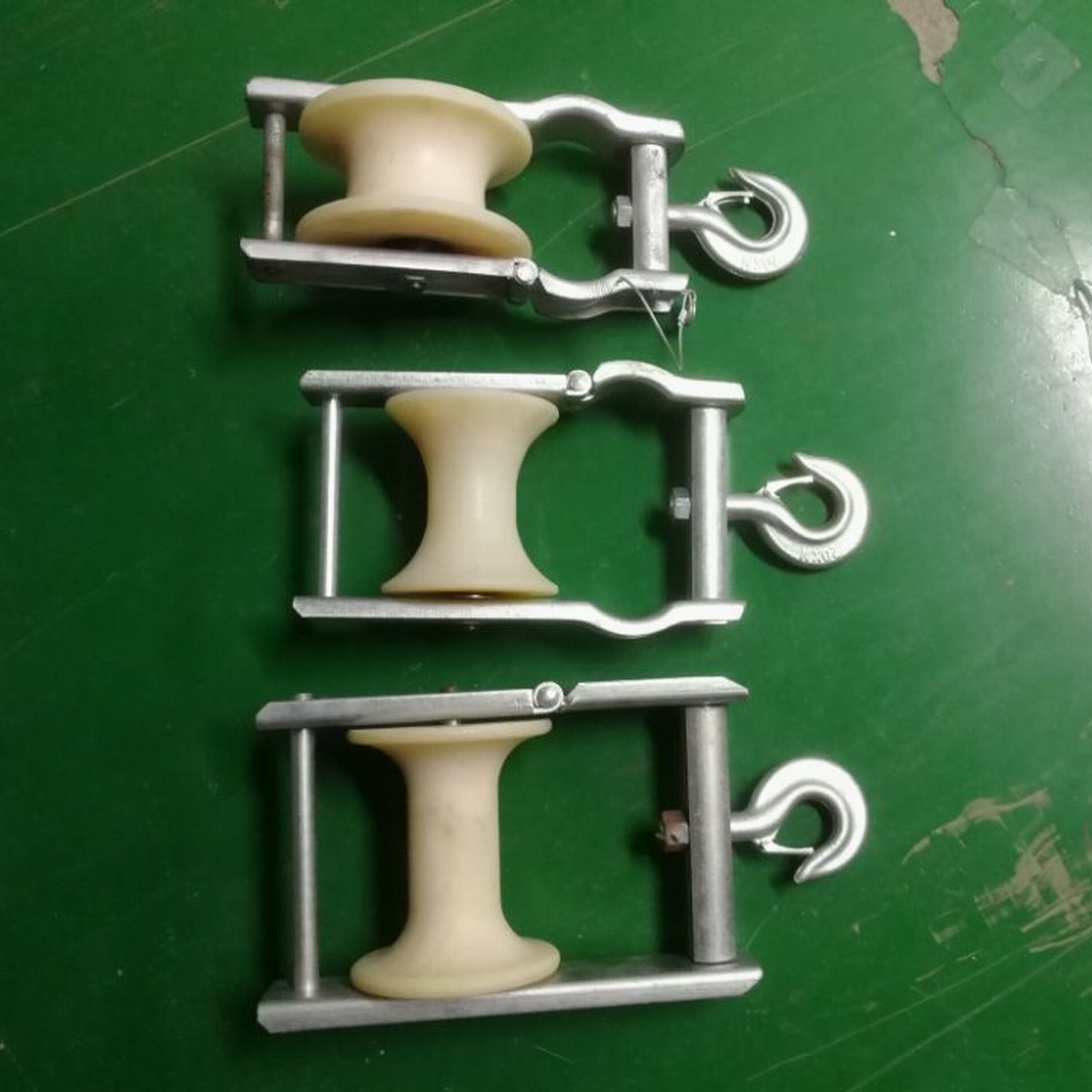 直径80-150-200mm电缆加宽超宽集束导线电缆架空放线滑车