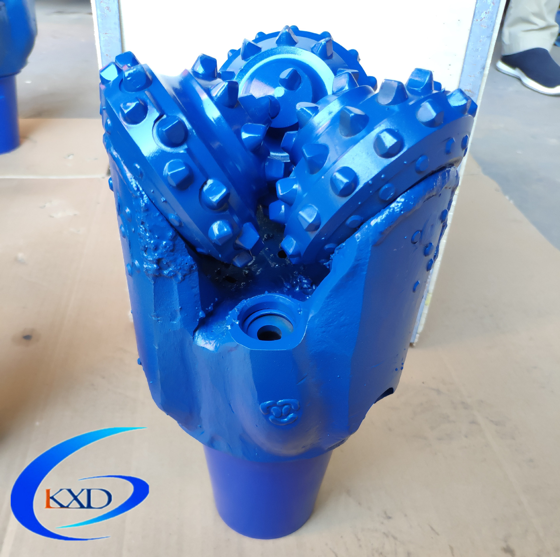 批发200mm牙轮钻头  库存现货7 7/8“镶齿三牙轮钻头