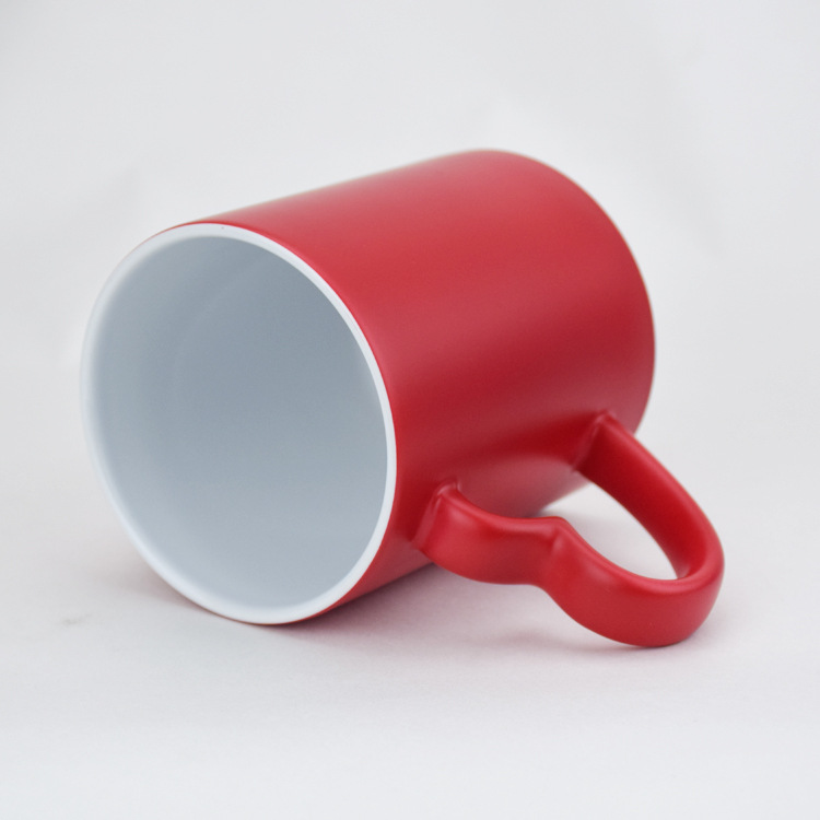 ��ɫ��ӡͼƬ �İ��մ����˱�ӡ��LOGO Ϳ���ɫ������һ������