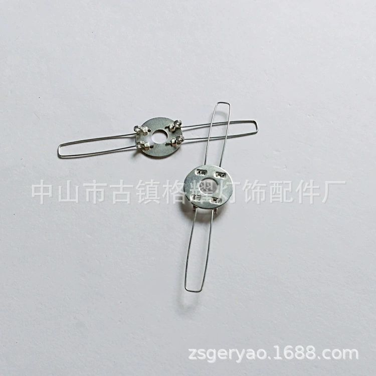 Специализируемся на производстве двухногих прямых зажимов, фурнитуры для освещения, специализированных зажимов для соляных ламп 100 мм, 120 мм.