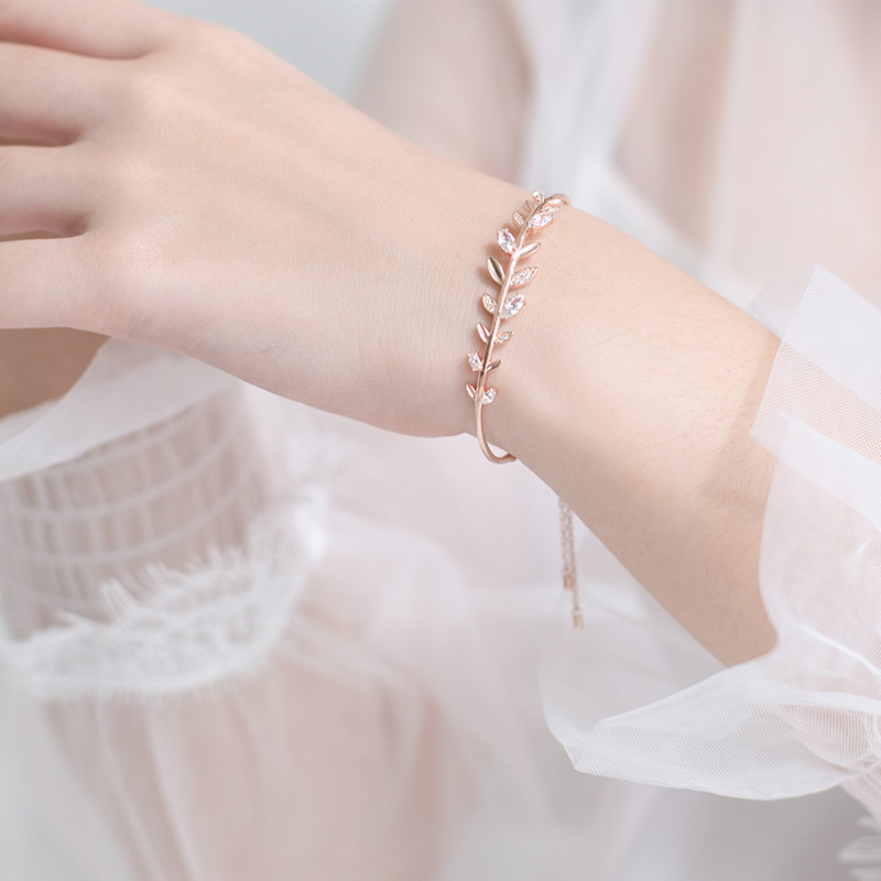 S925 pulsera de plata para mujeres coreanas pequeñas hojas de diamantes frescas ajustables joyas de hoja de oliva S2776