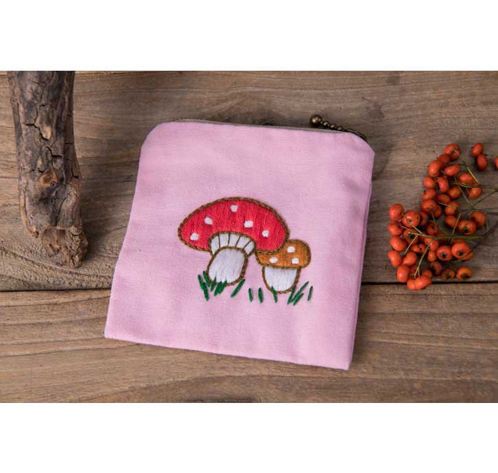 Monedero maquillaje hecho a mano DIY bordado europeo material paquete titular de la tarjeta almacenamiento regalo casero creativo