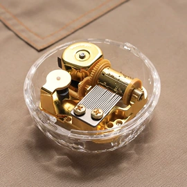 音乐盒;木质工艺品;树脂工艺品