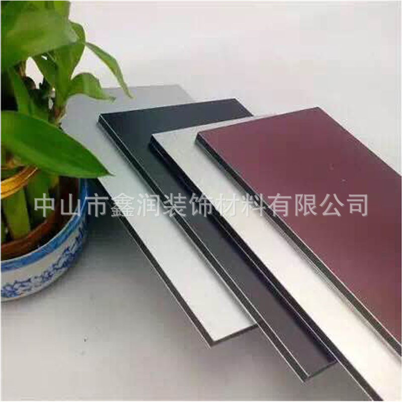 灯箱铝塑板 广告铝塑板 闪银铝塑板 铝塑板3mm、4mm厂家批发